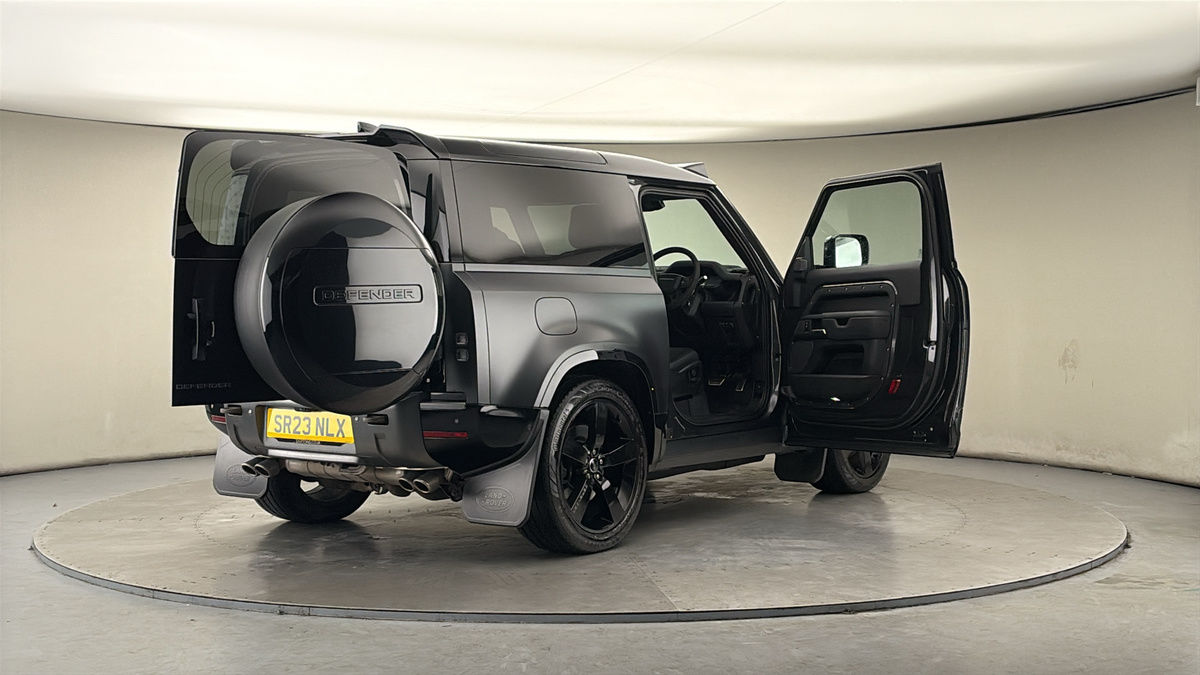 Used Land Rover Defender 90 2022 for sale - 77821838: Photo 62