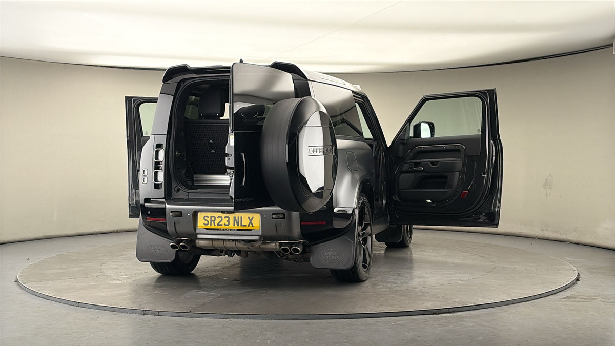 Used Land Rover Defender 90 2022 for sale - 77821838: Photo 63