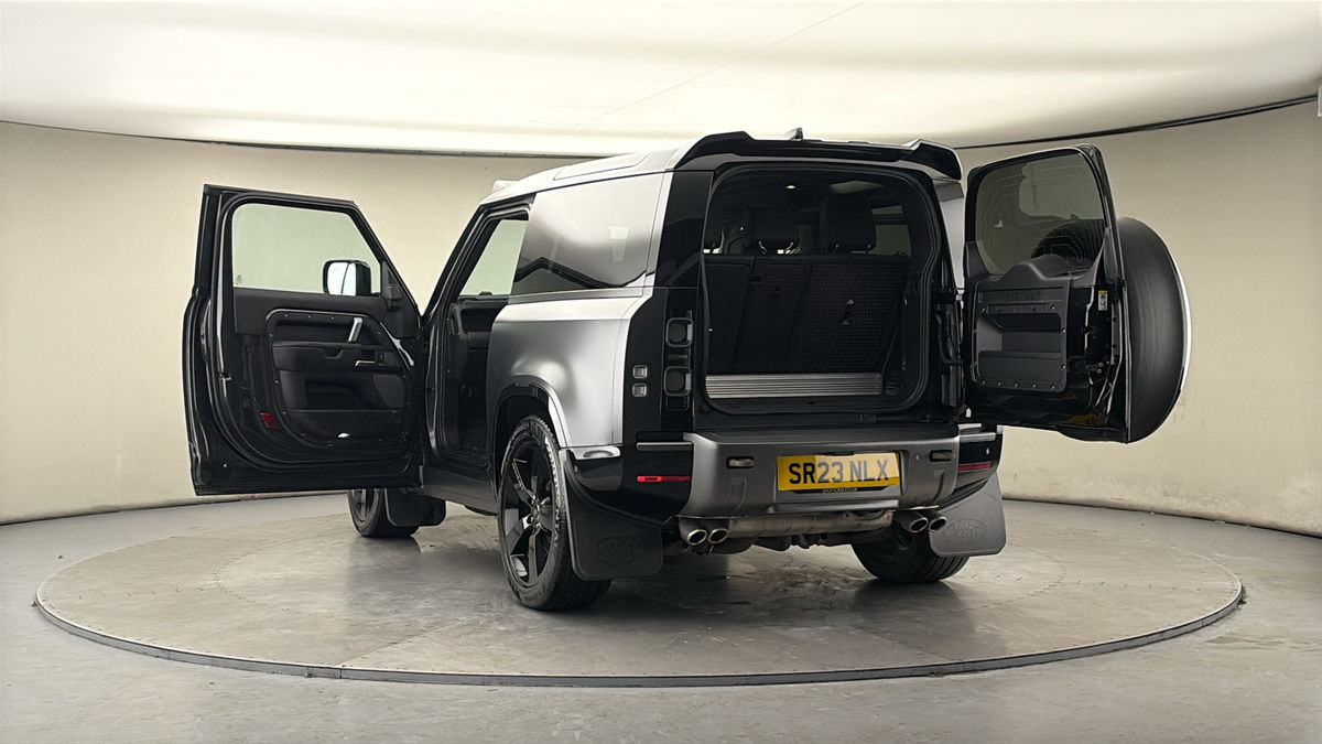 Used Land Rover Defender 90 2022 for sale - 77821838: Photo 65