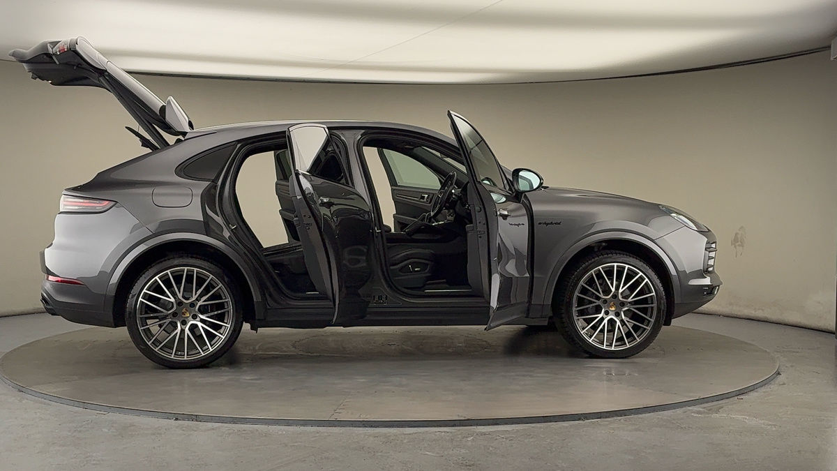 Used Porsche Cayenne 2020 for sale - 76455049: Photo 58