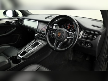 Used Porsche Macan 2021 for sale - 75288053: Photo