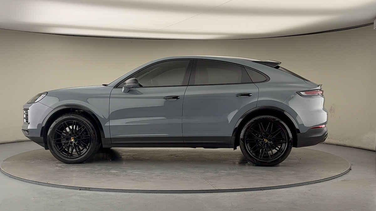 Used Porsche Cayenne 2024 for sale - 77027791: Photo 31