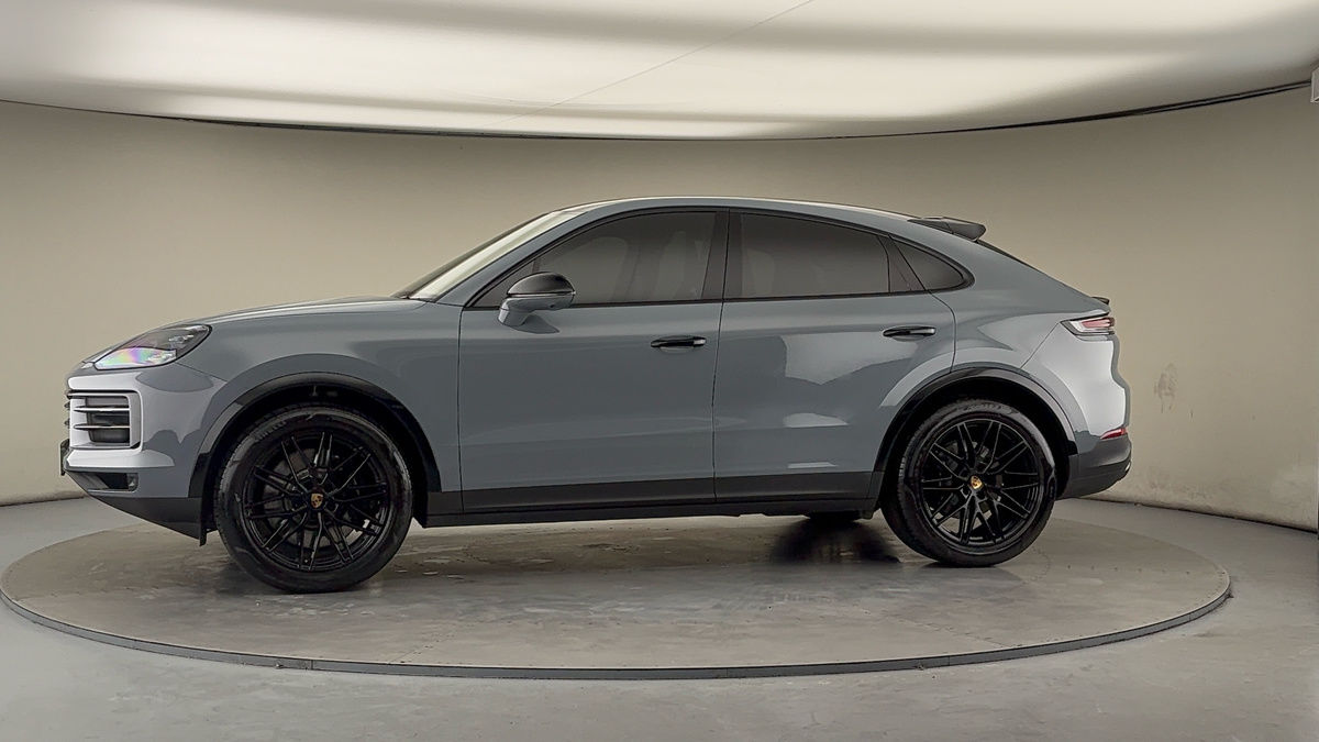 Used Porsche Cayenne 2024 for sale - 77027791: Photo 32