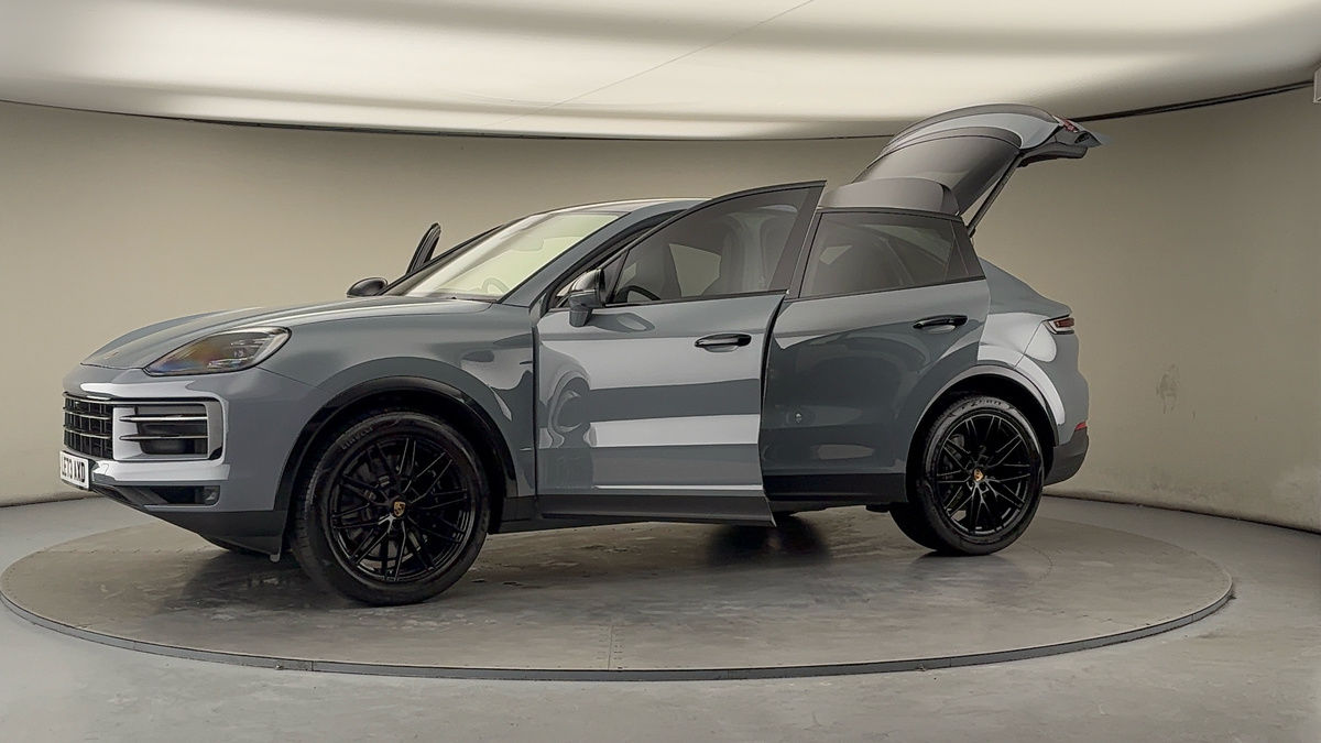 Used Porsche Cayenne 2024 for sale - 77027791: Photo 52