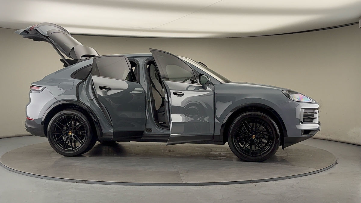 Used Porsche Cayenne 2024 for sale - 77027791: Photo 59