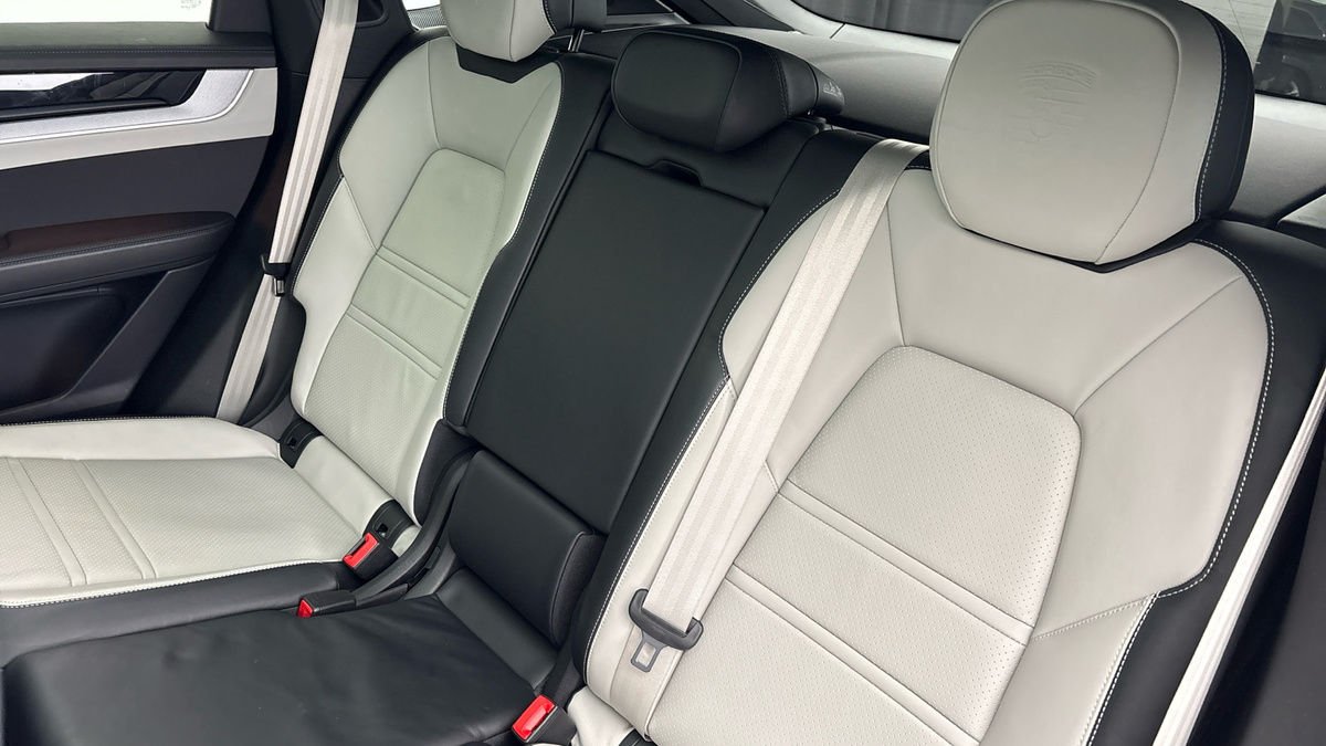 Used Porsche Cayenne 2024 for sale - 77027791: Photo 8