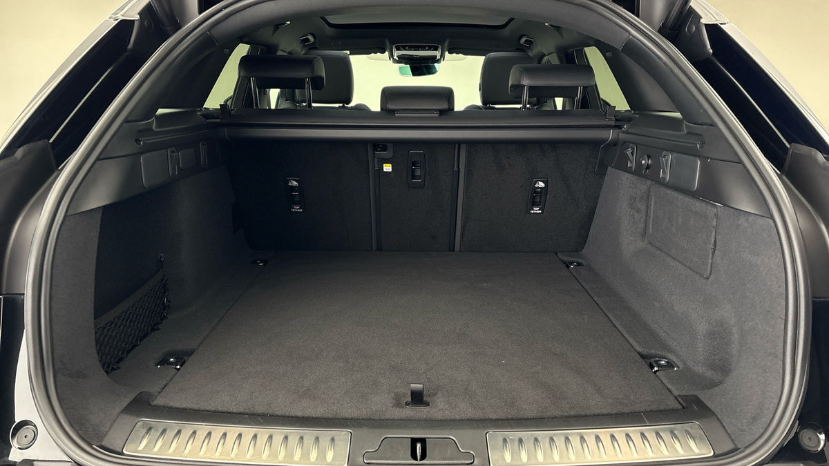 Used Land Rover Range Rover Velar 2024 for sale - 77548022: Photo 11