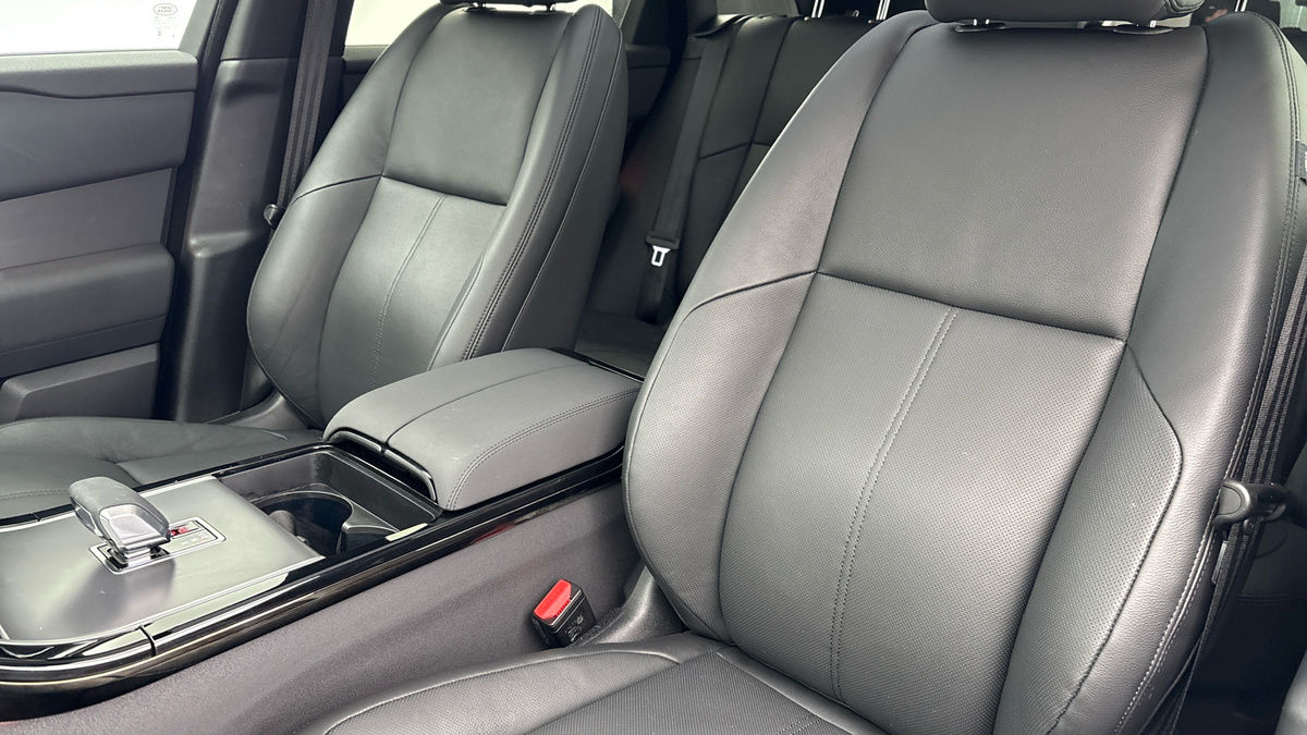 Used Land Rover Range Rover Velar 2024 for sale - 77548022: Photo 7