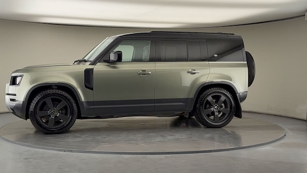 Used Land Rover Defender 110 2021 for sale - 76040265: Photo 28