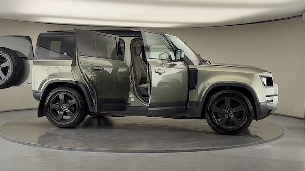 Used Land Rover Defender 110 2021 for sale - 76040265: Photo 55