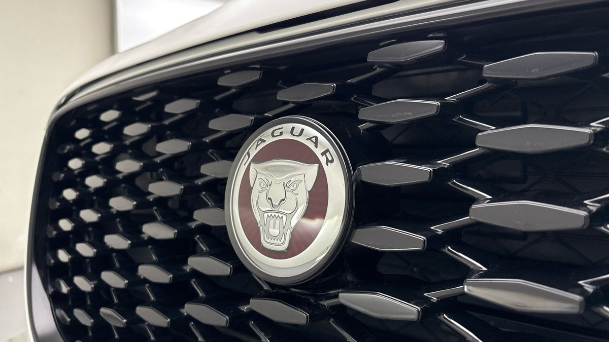 Used Jaguar F-Pace 2022 for sale - 76630363: Photo 24