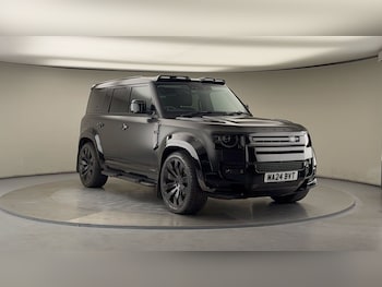 Used Land Rover Defender 110 2024 for sale - 76057254: Photo