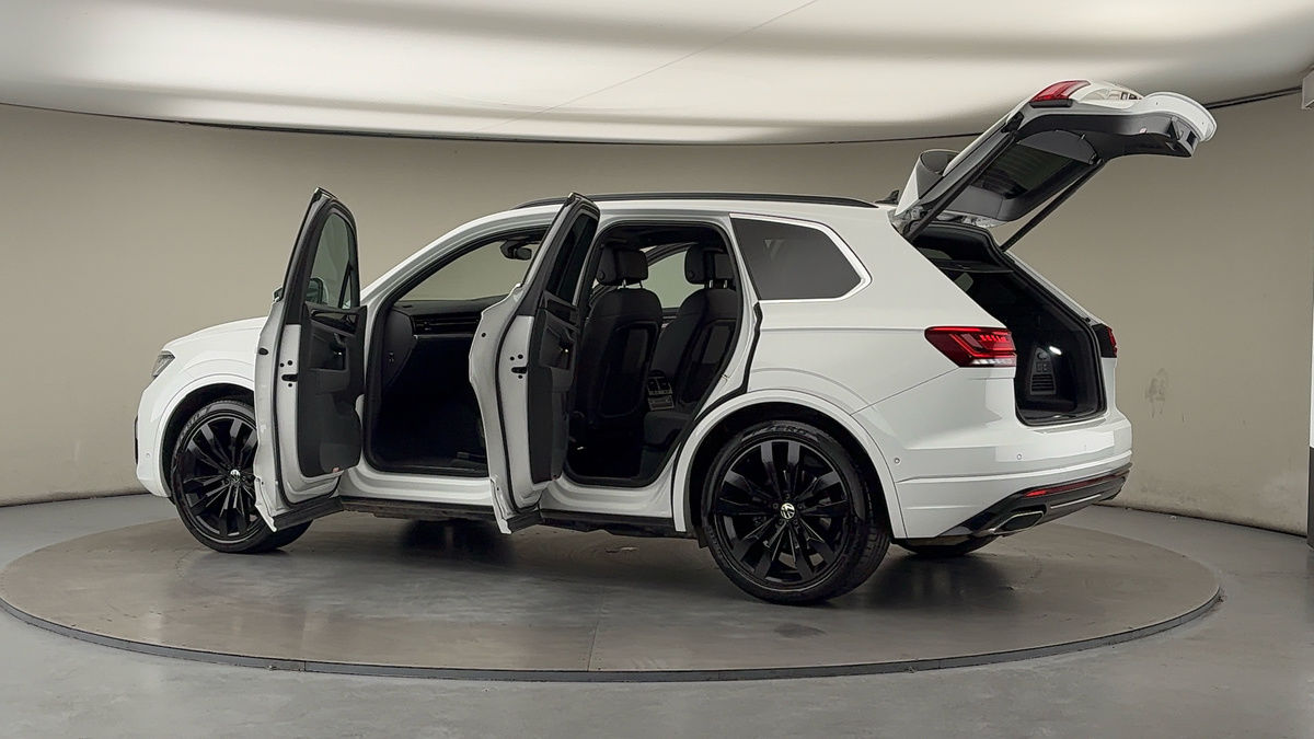 Used Volkswagen Touareg 2023 for sale - 76630369: Photo 47