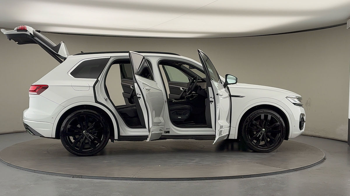 Used Volkswagen Touareg 2023 for sale - 76630369: Photo 58