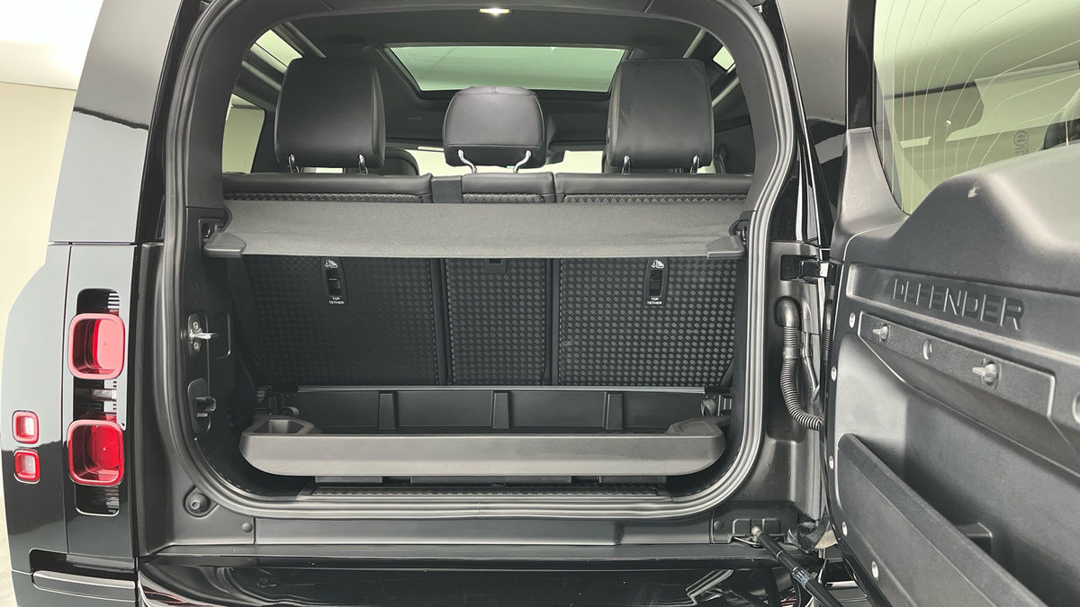 Used Land Rover Defender 2024 for sale - 76751653: Photo 11