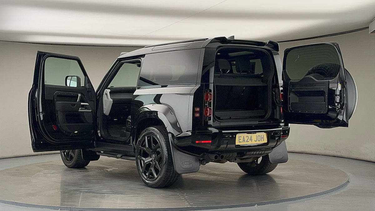 Used Land Rover Defender 2024 for sale - 76751653: Photo 23