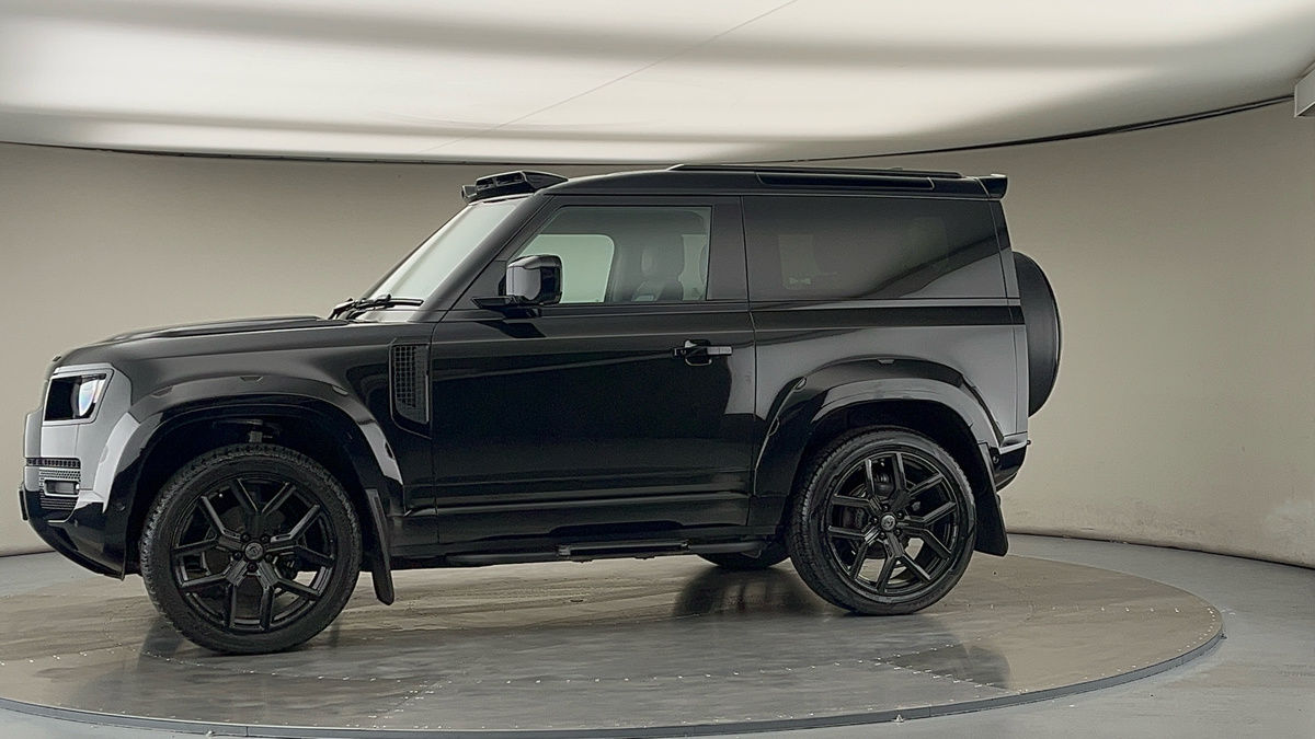 Used Land Rover Defender 2024 for sale - 76751653: Photo 32