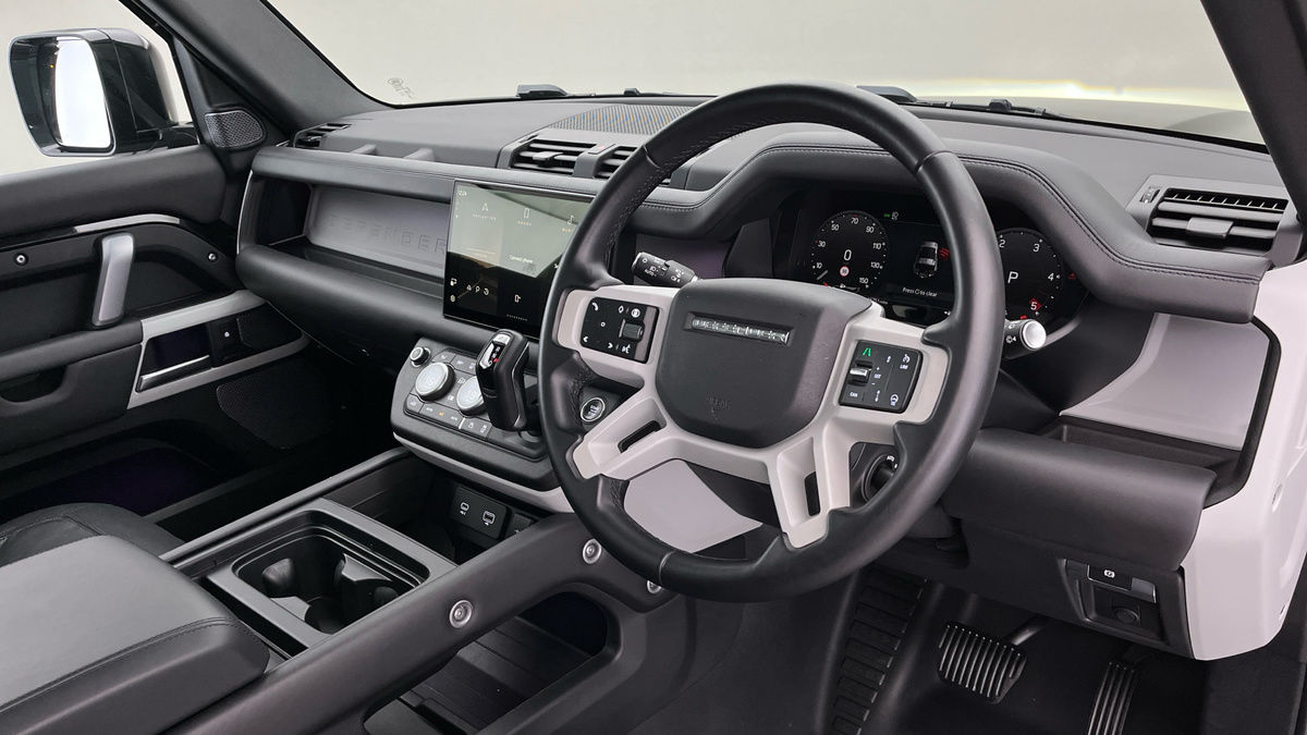 Used Land Rover Defender 2024 for sale - 76751653: Photo 5