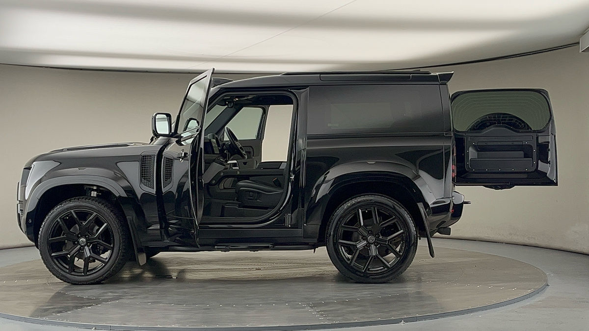 Used Land Rover Defender 2024 for sale - 76751653: Photo 50