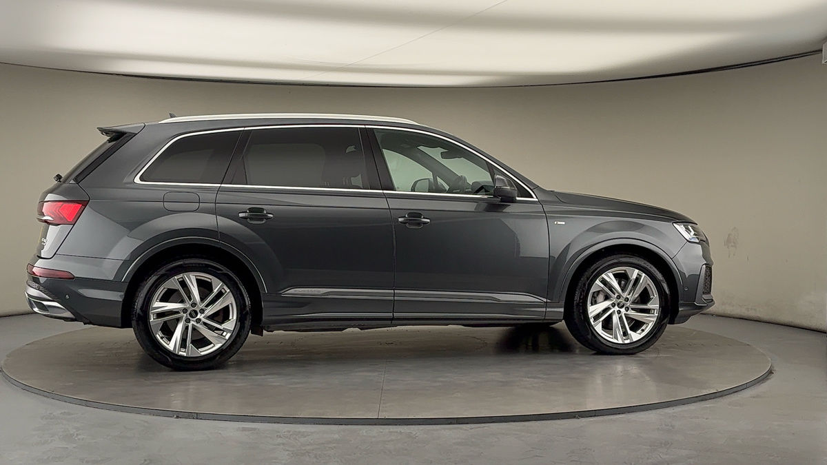 Used Audi Q7 2022 for sale - 76630348: Photo 38