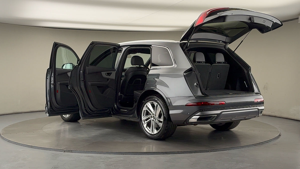 Used Audi Q7 2022 for sale - 76630348: Photo 44