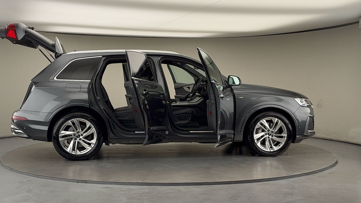 Used Audi Q7 2022 for sale - 76630348: Photo 57