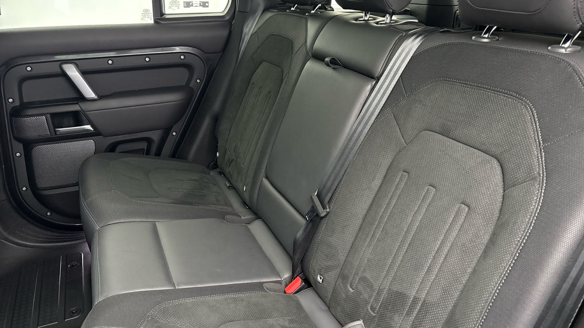 Used Land Rover Defender 110 2021 for sale - 76439734: Photo 16