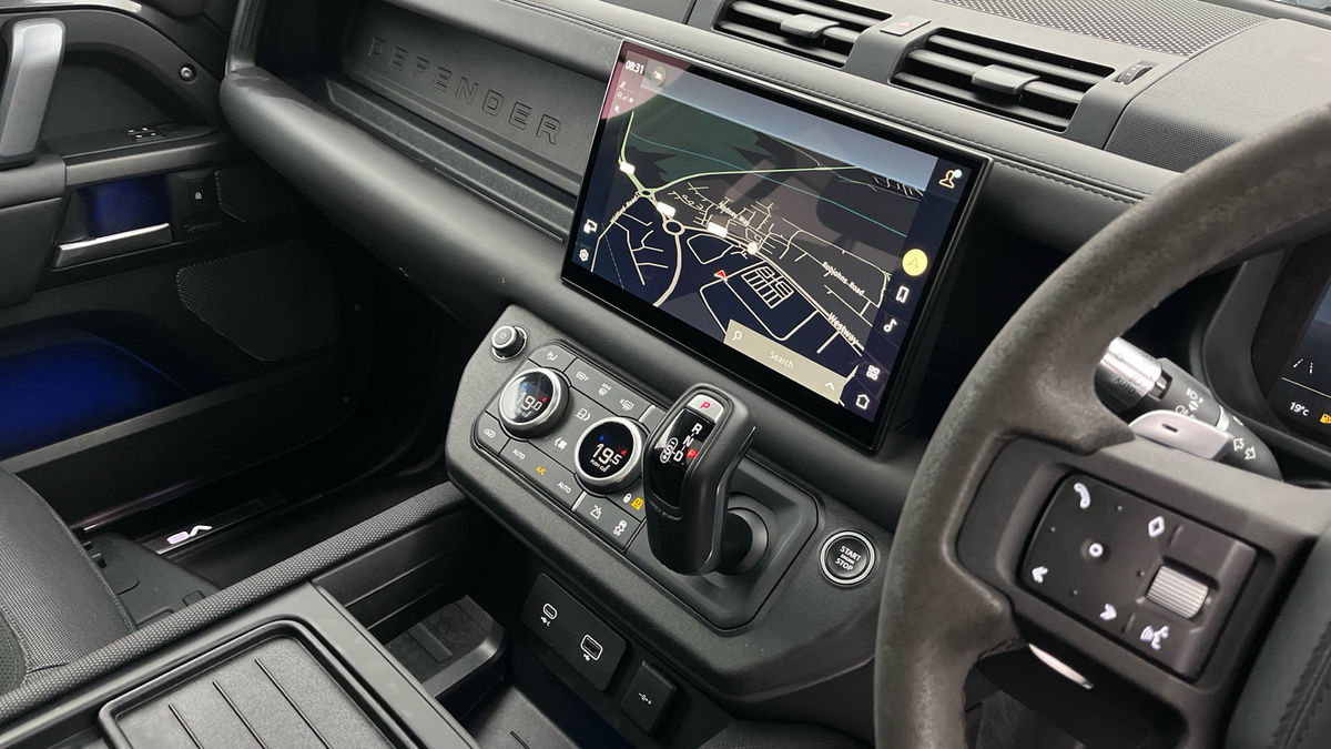 Used Land Rover Defender 110 2021 for sale - 76439734: Photo 35