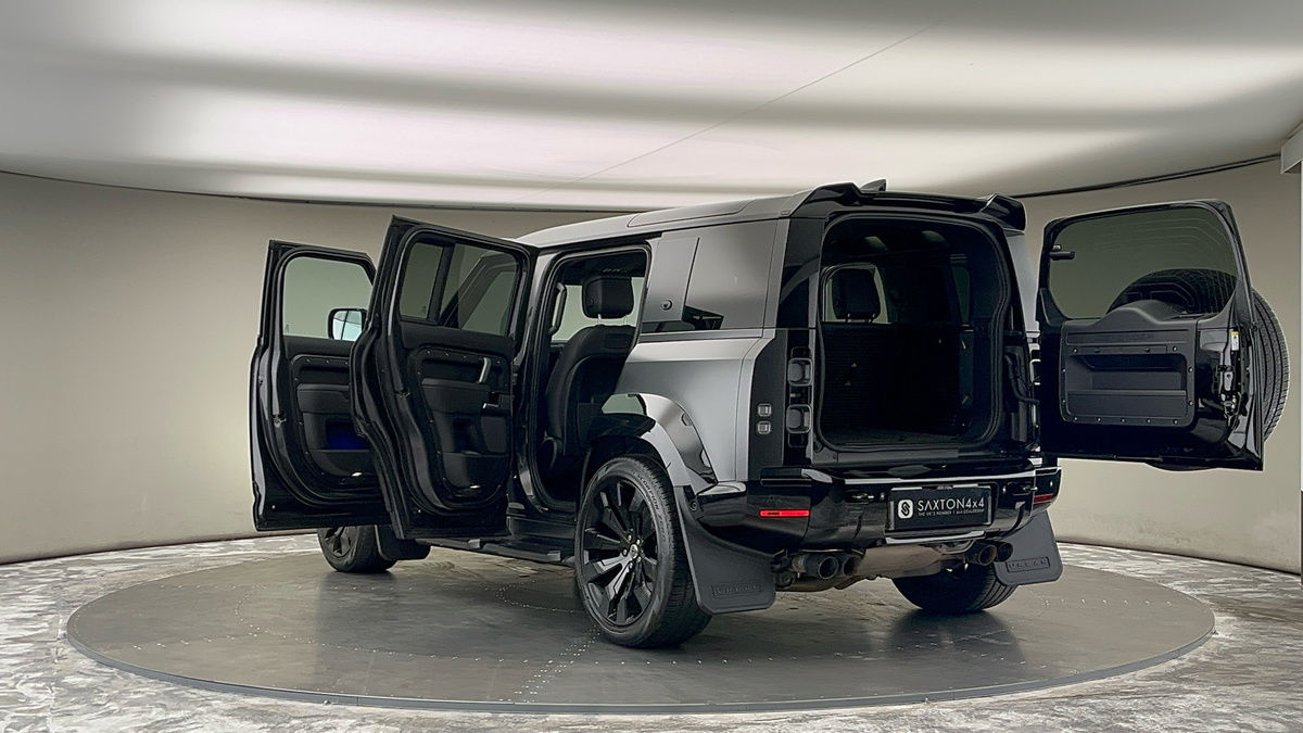 Used Land Rover Defender 110 2021 for sale - 76439734: Photo 45