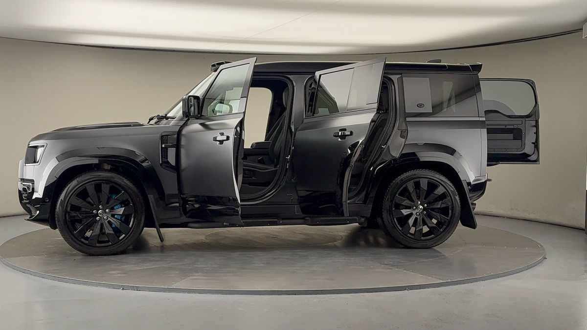 Used Land Rover Defender 110 2021 for sale - 76439734: Photo 99