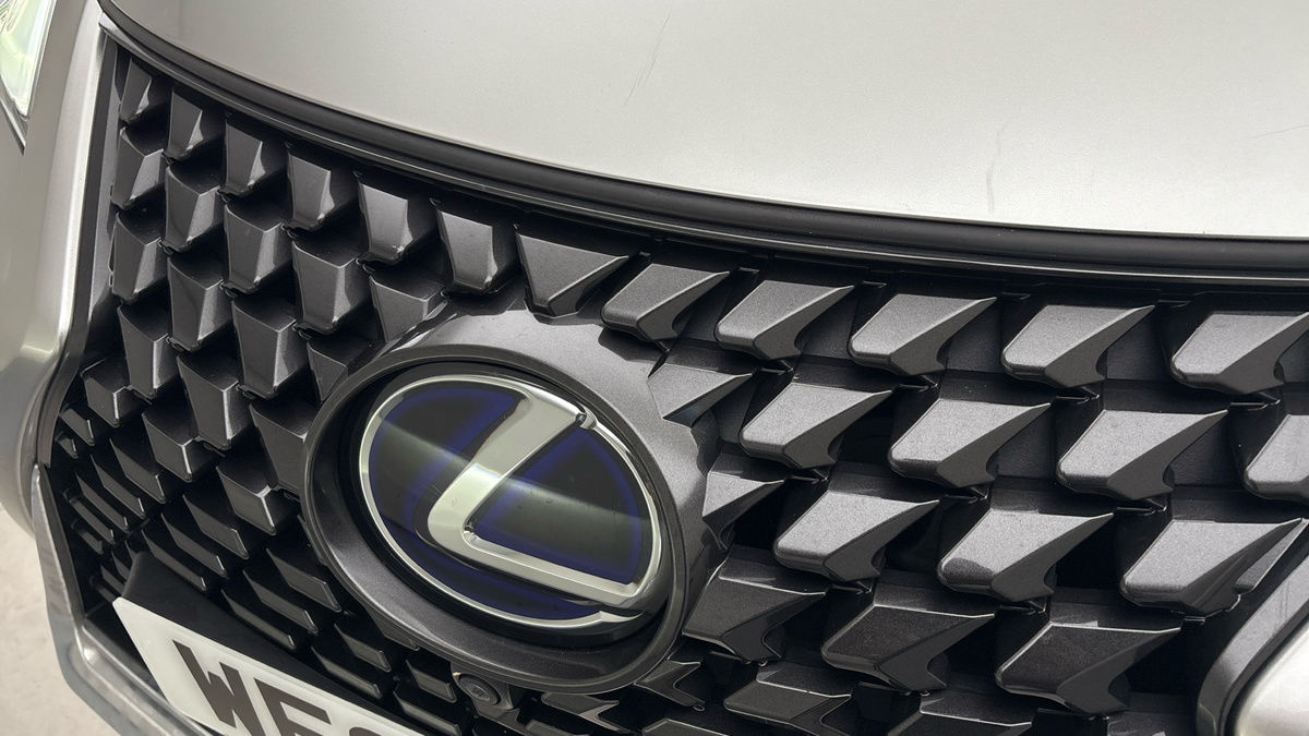 Used Lexus UX 2019 for sale - 75974852: Photo 24