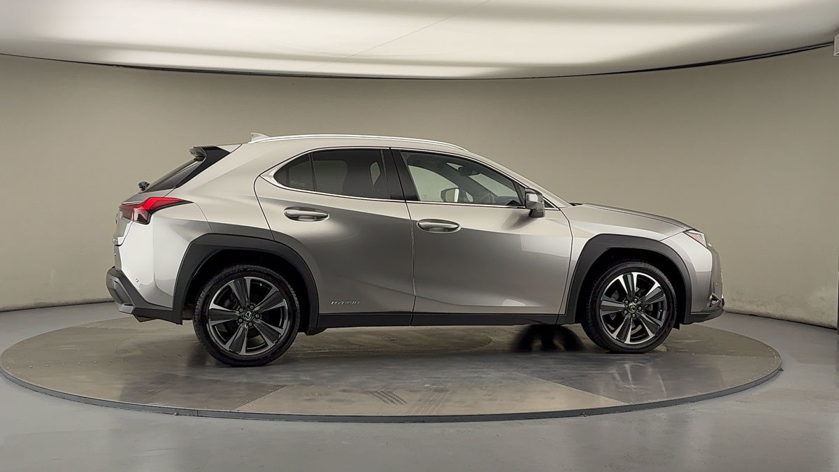 Used Lexus UX 2019 for sale - 75974852: Photo 37