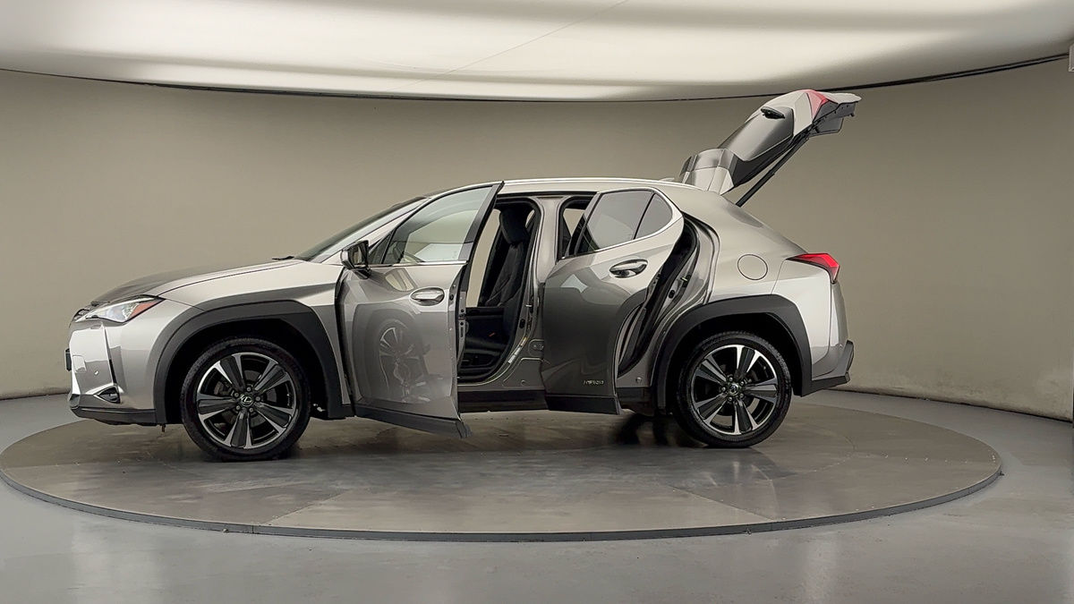 Used Lexus UX 2019 for sale - 75974852: Photo 47