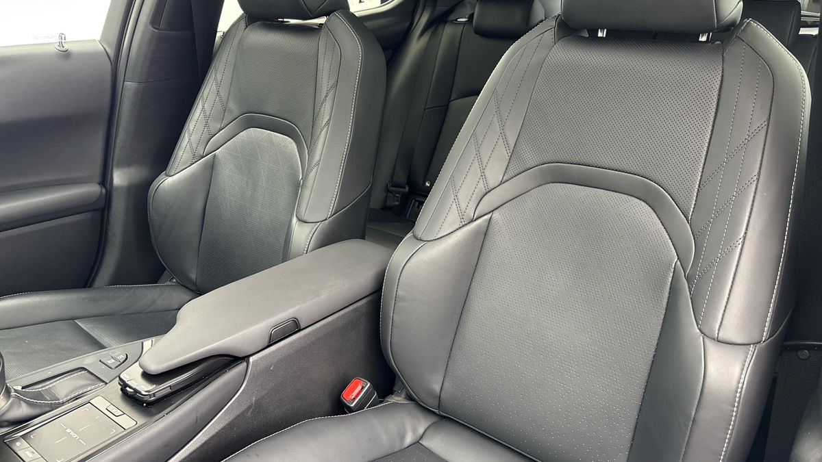 Used Lexus UX 2019 for sale - 75974852: Photo 7