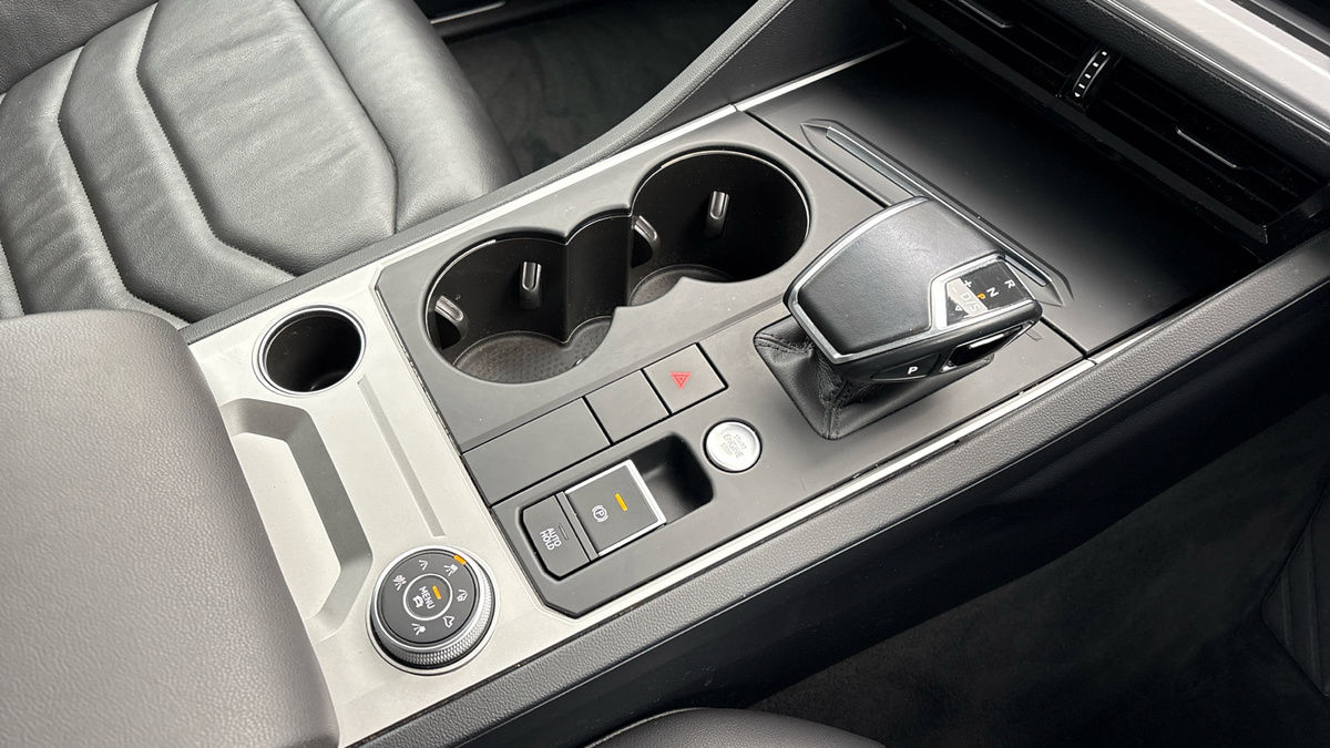 Used Volkswagen Touareg 2023 for sale - 77880790: Photo 18