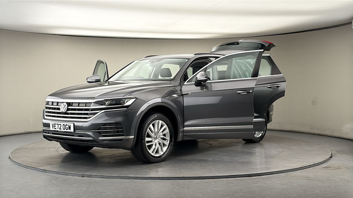 Used Volkswagen Touareg 2023 for sale - 77880790: Photo 22