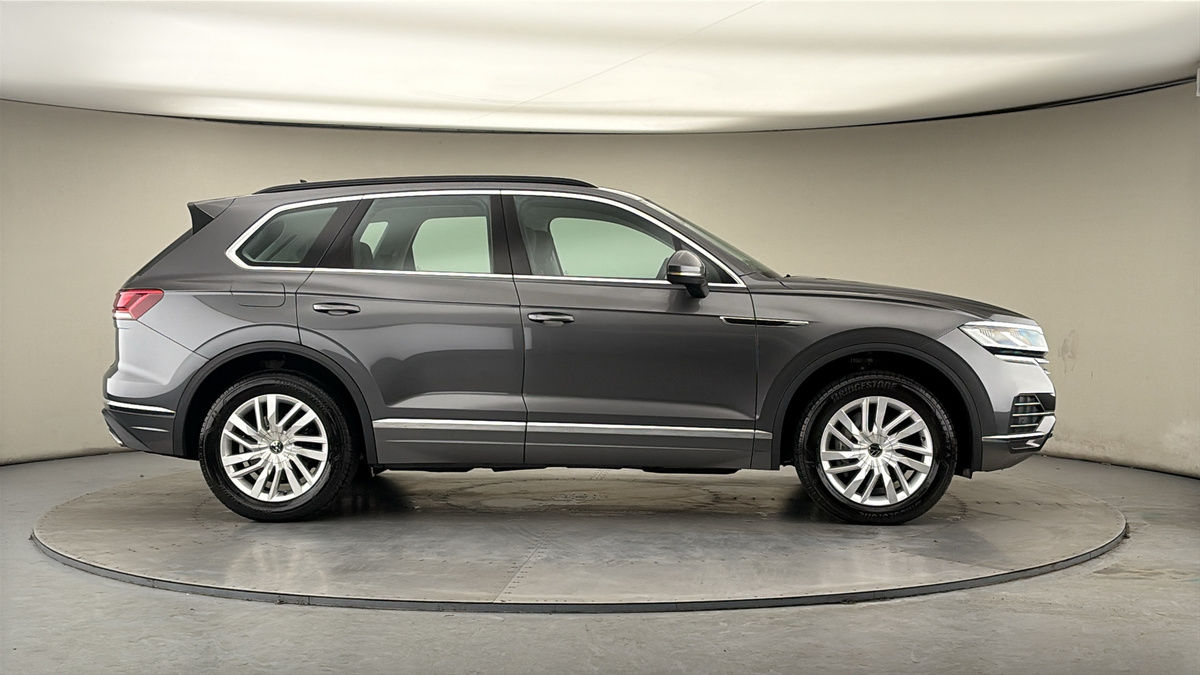 Used Volkswagen Touareg 2023 for sale - 77880790: Photo 36
