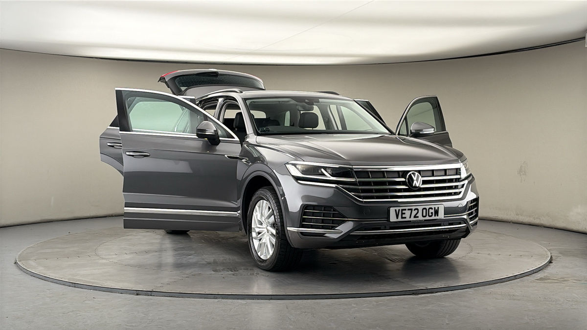Used Volkswagen Touareg 2023 for sale - 77880790: Photo 52