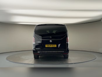 Used Mercedes-Benz V-Class 2024 for sale - 75897748: Photo