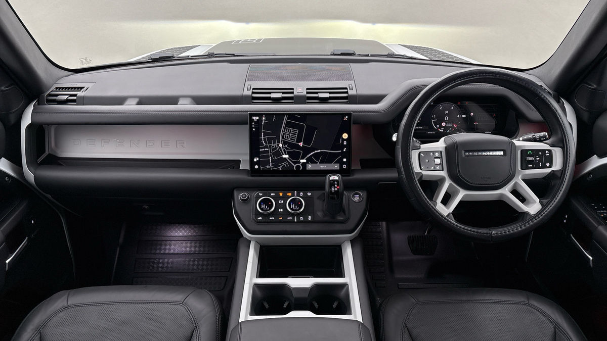 Used Land Rover Defender 90 2025 for sale - 77609659: Photo 12