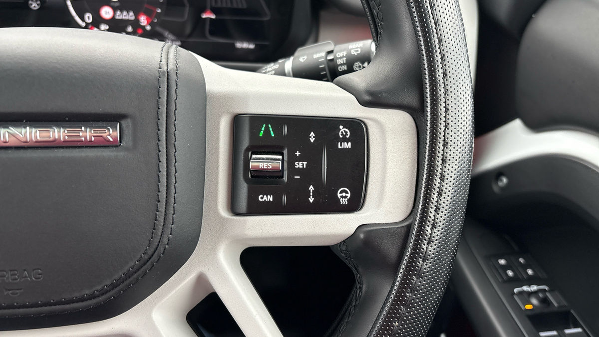 Used Land Rover Defender 90 2025 for sale - 77609659: Photo 14