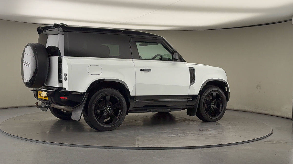 Used Land Rover Defender 90 2025 for sale - 77609659: Photo 40