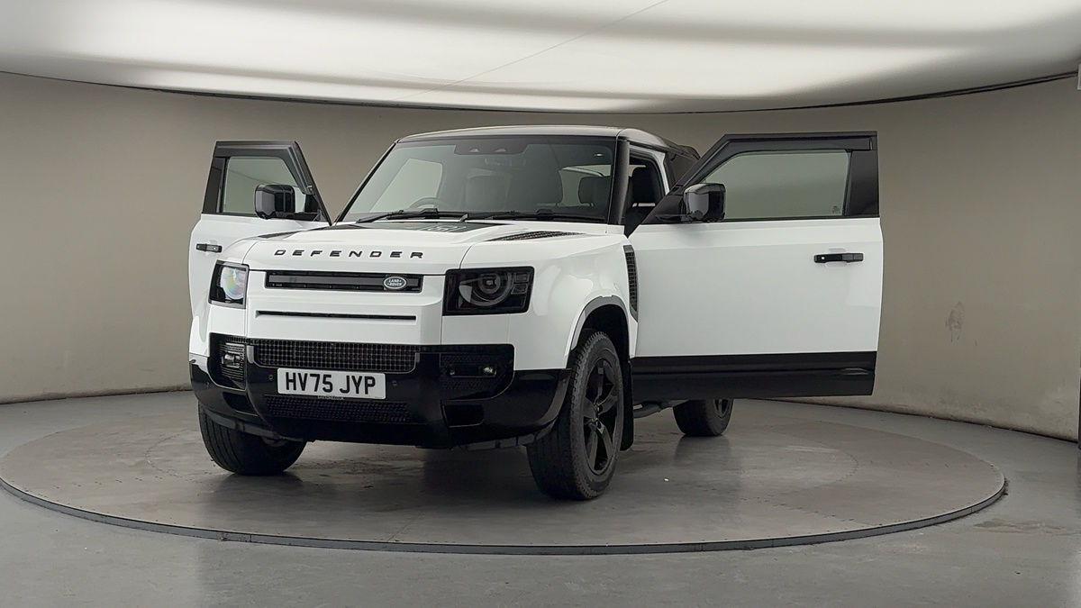 Used Land Rover Defender 90 2025 for sale - 77609659: Photo 52