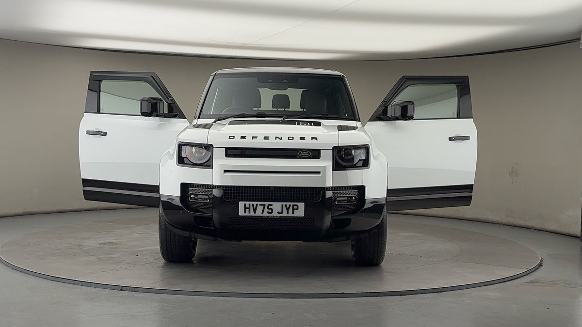 Used Land Rover Defender 90 2025 for sale - 77609659: Photo 53