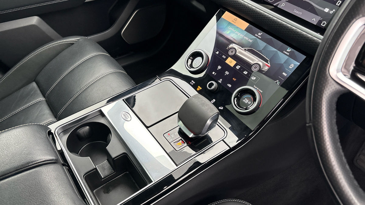 Used Land Rover Range Rover Velar 2021 for sale - 76686933: Photo 18