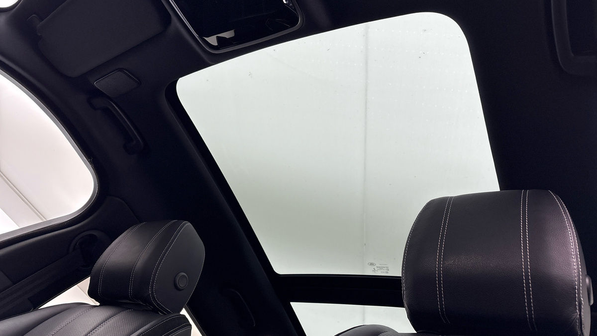 Used Land Rover Range Rover Velar 2021 for sale - 76686933: Photo 6