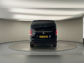 Used Mercedes-Benz V-Class 2023 for sale - 75833383: Photo