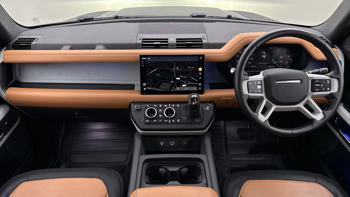 Used Land Rover Defender 110 2024 for sale - 76655667: Photo 12