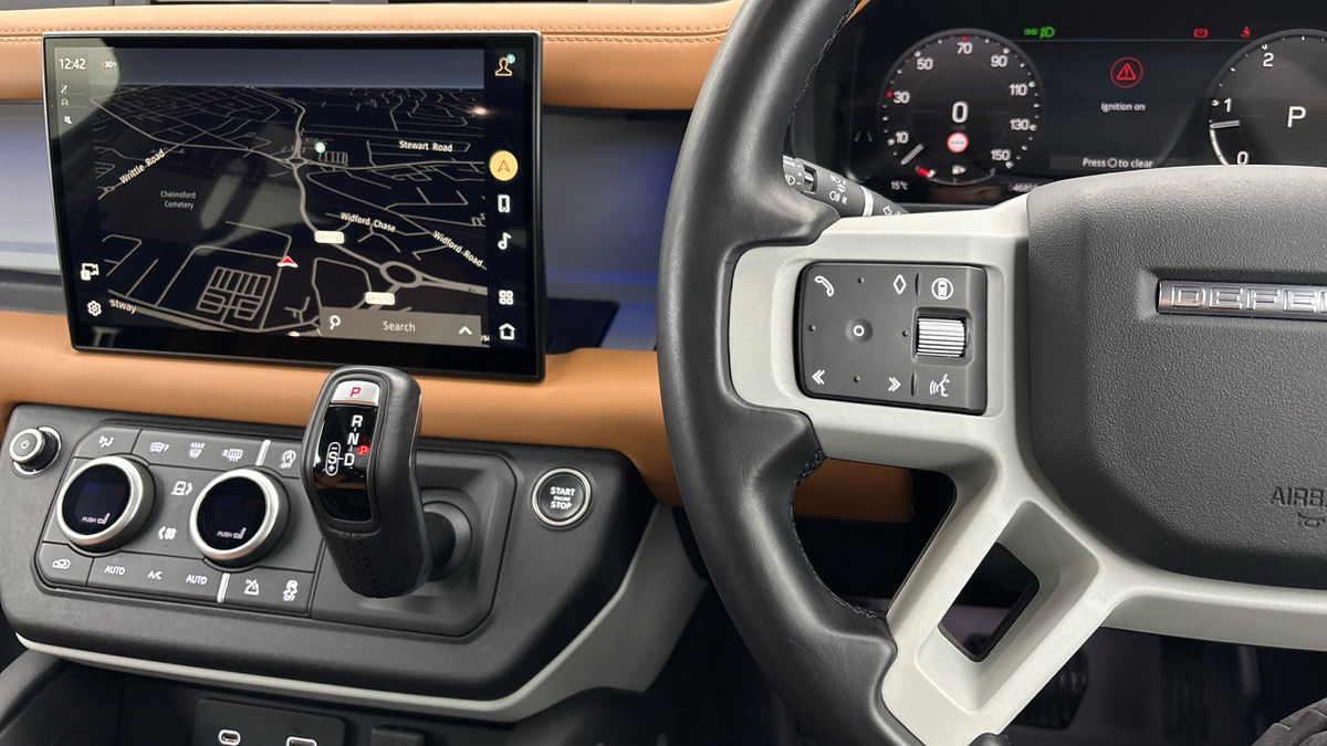 Used Land Rover Defender 110 2024 for sale - 76655667: Photo 13