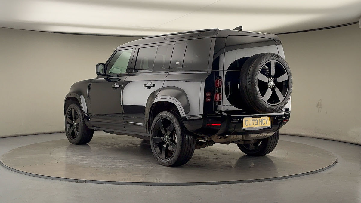 Used Land Rover Defender 110 2024 for sale - 76655667: Photo 2